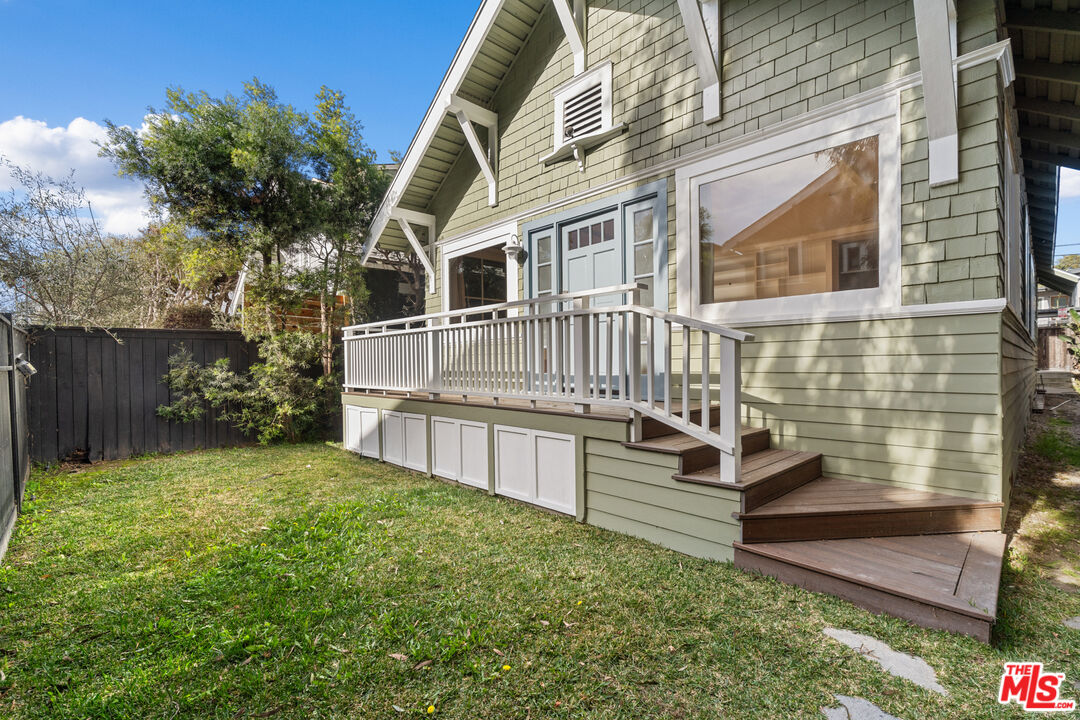 23 20Th Ave