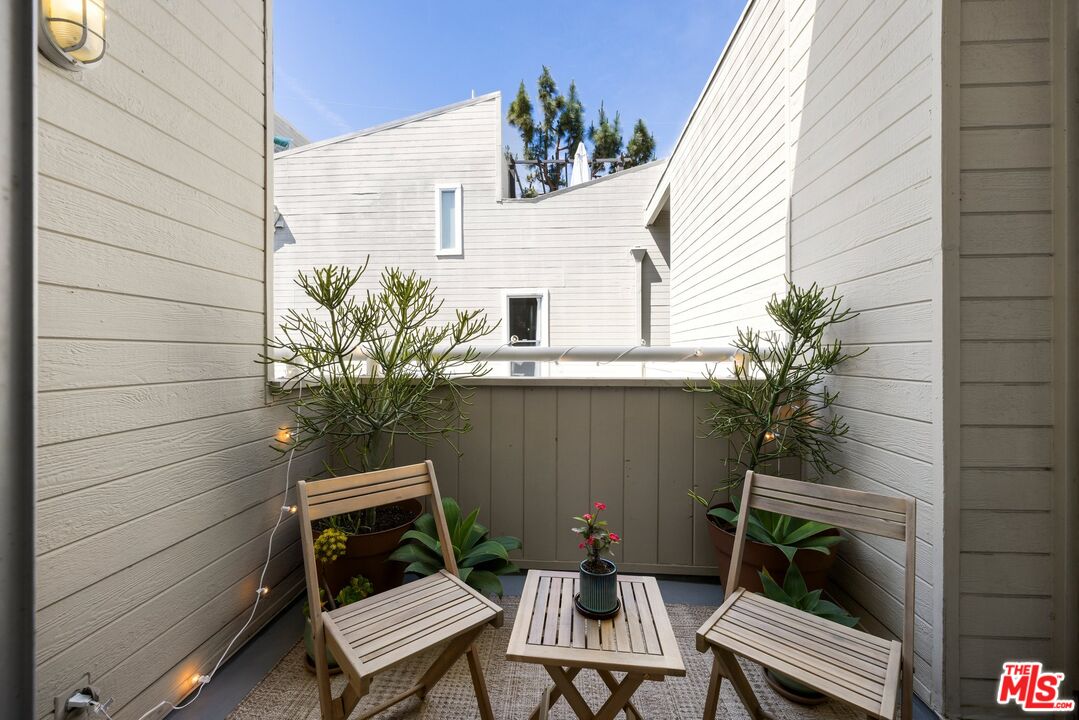 3101 5th St Unit: 8