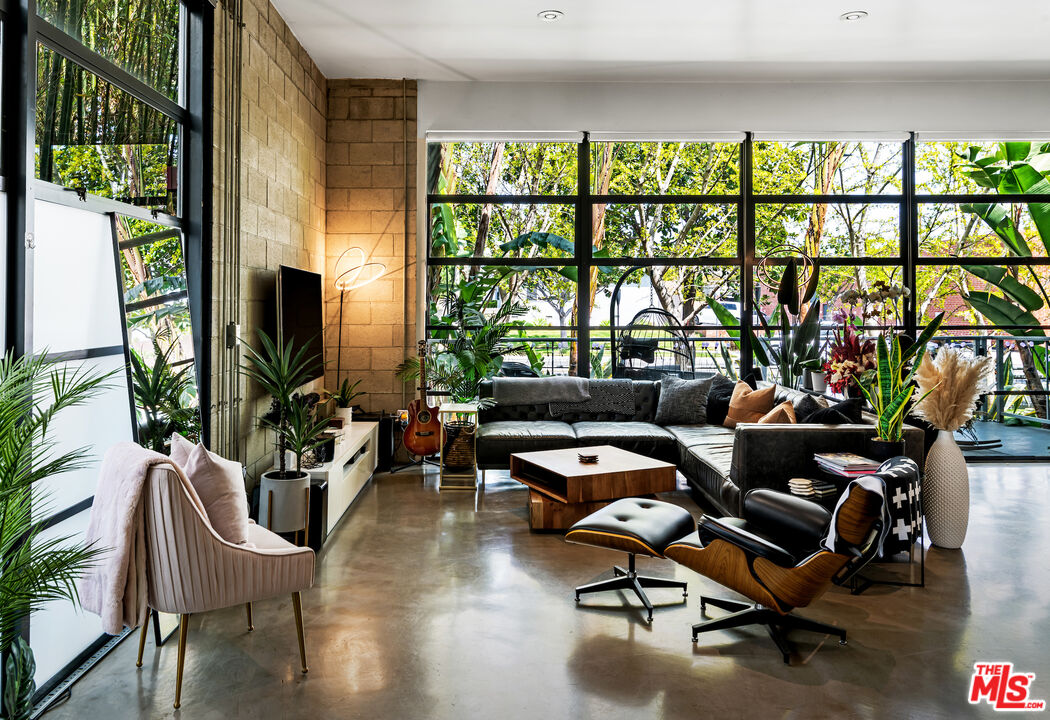 1534 17th St Unit: 101