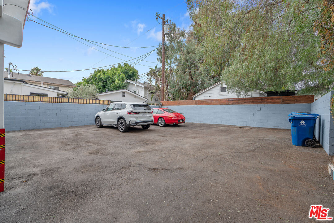 1025 Pleasantview Ave Unit: A