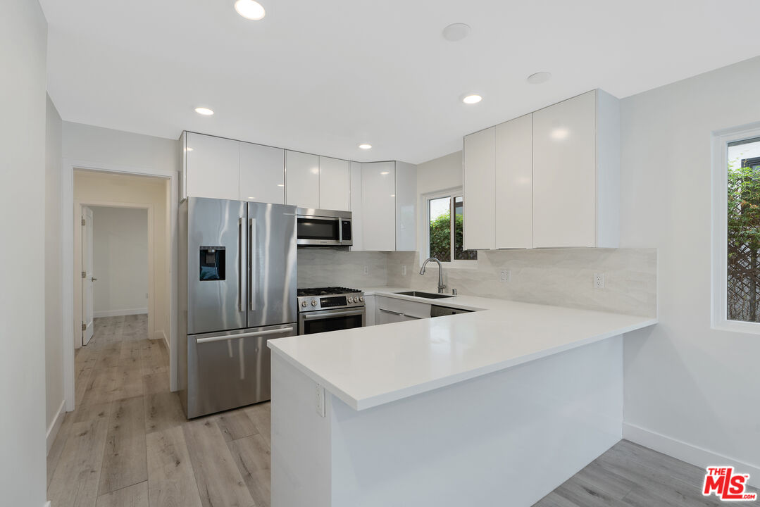 1025 Pleasantview Ave Unit: A