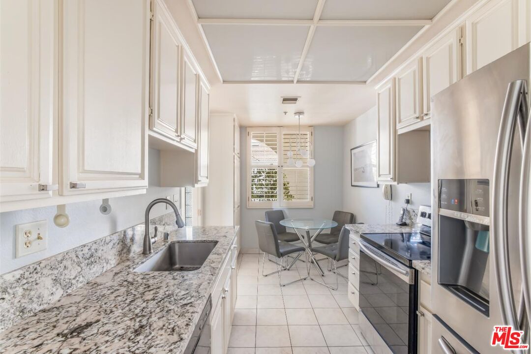2131 Century Park Ln Unit: 402