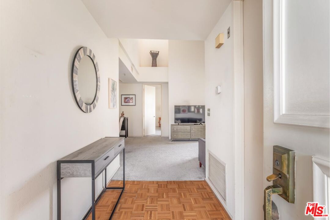 2131 Century Park Ln Unit: 402