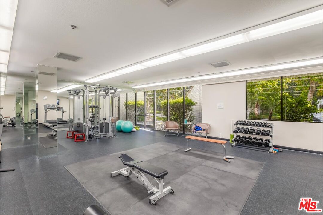 2131 Century Park Ln Unit: 402