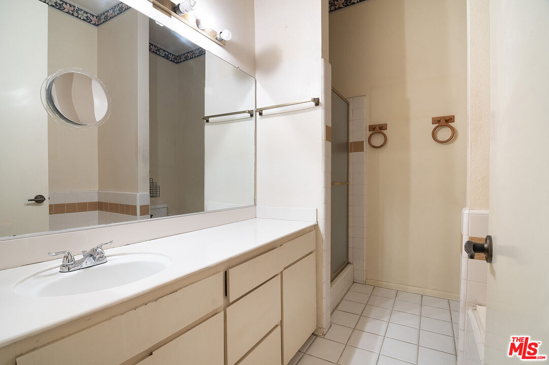 1271 Stoner Ave Unit: 208