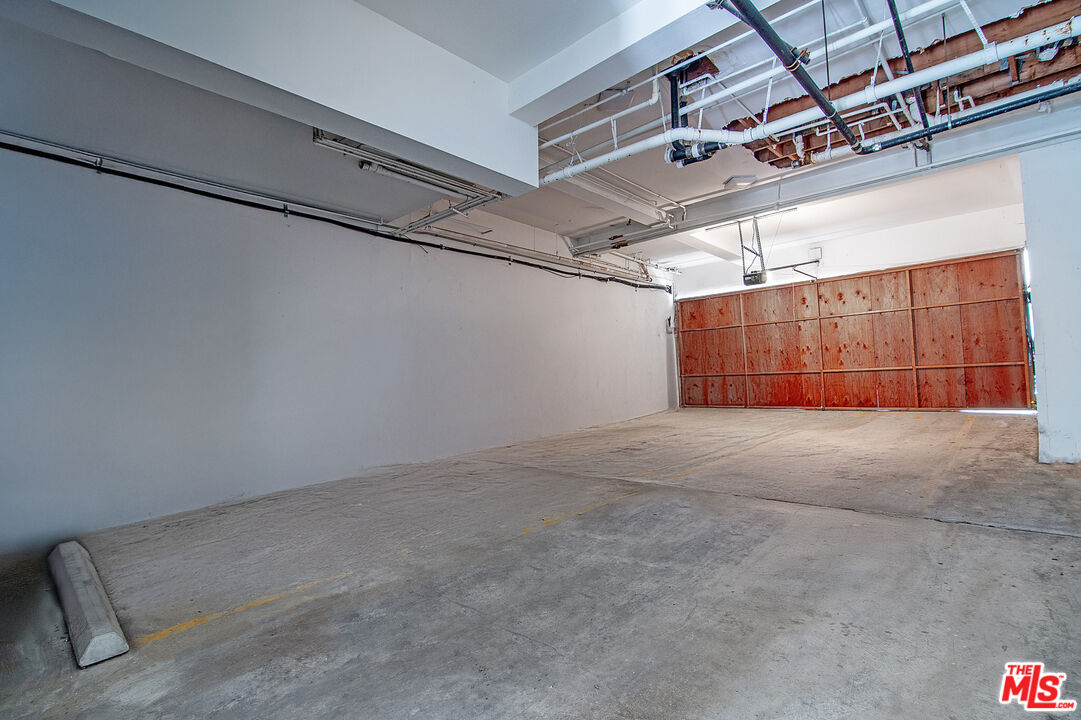 1271 Stoner Ave Unit: 208