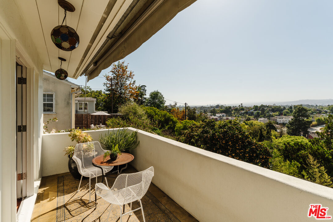 1711 Sargent Pl