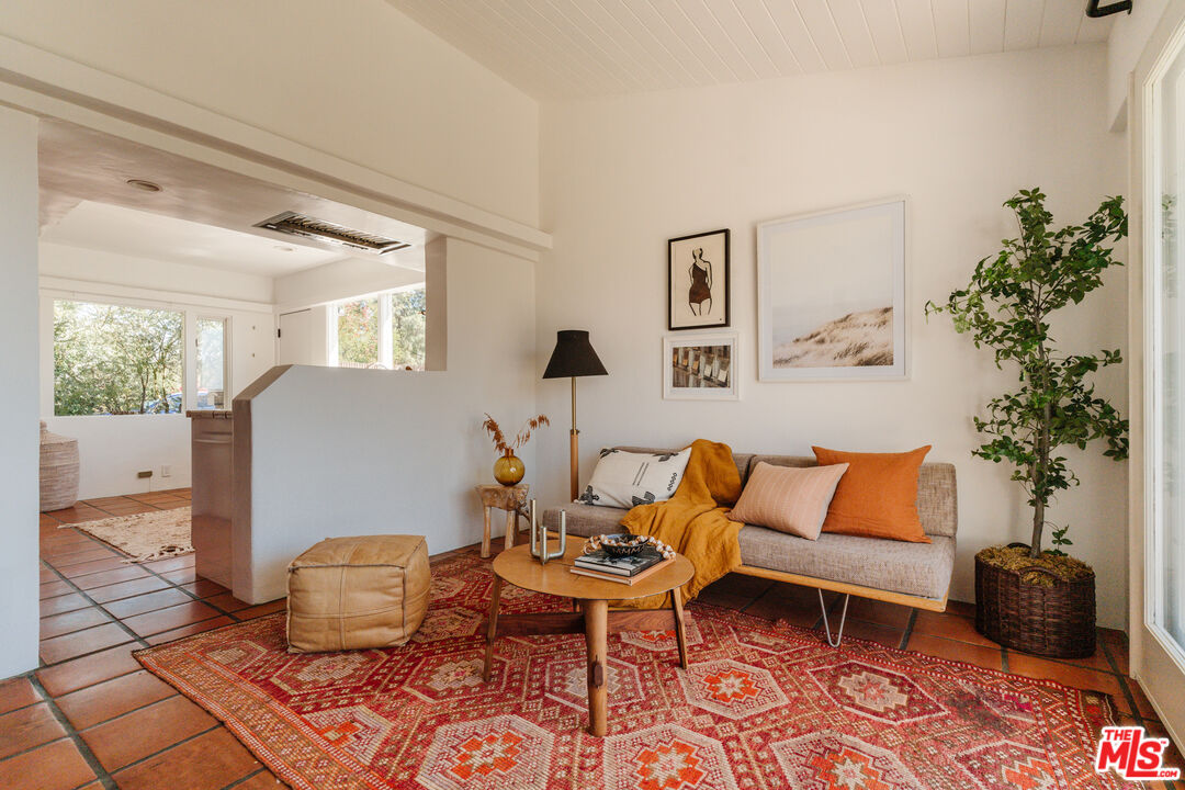 1711 Sargent Pl