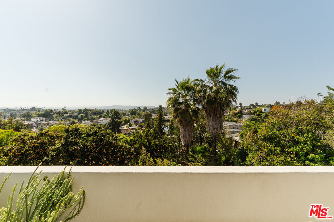 1711 Sargent Pl