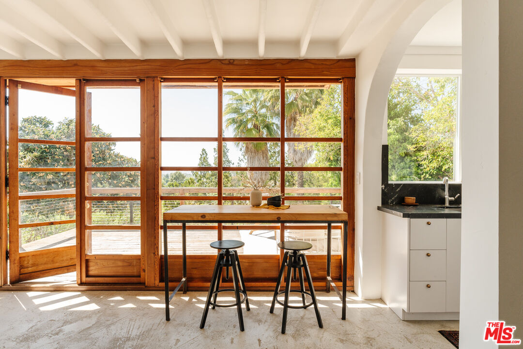 1711 Sargent Pl