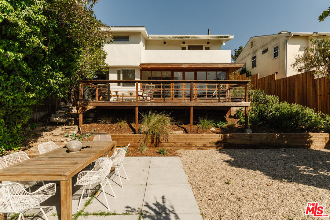 1711 Sargent Pl
