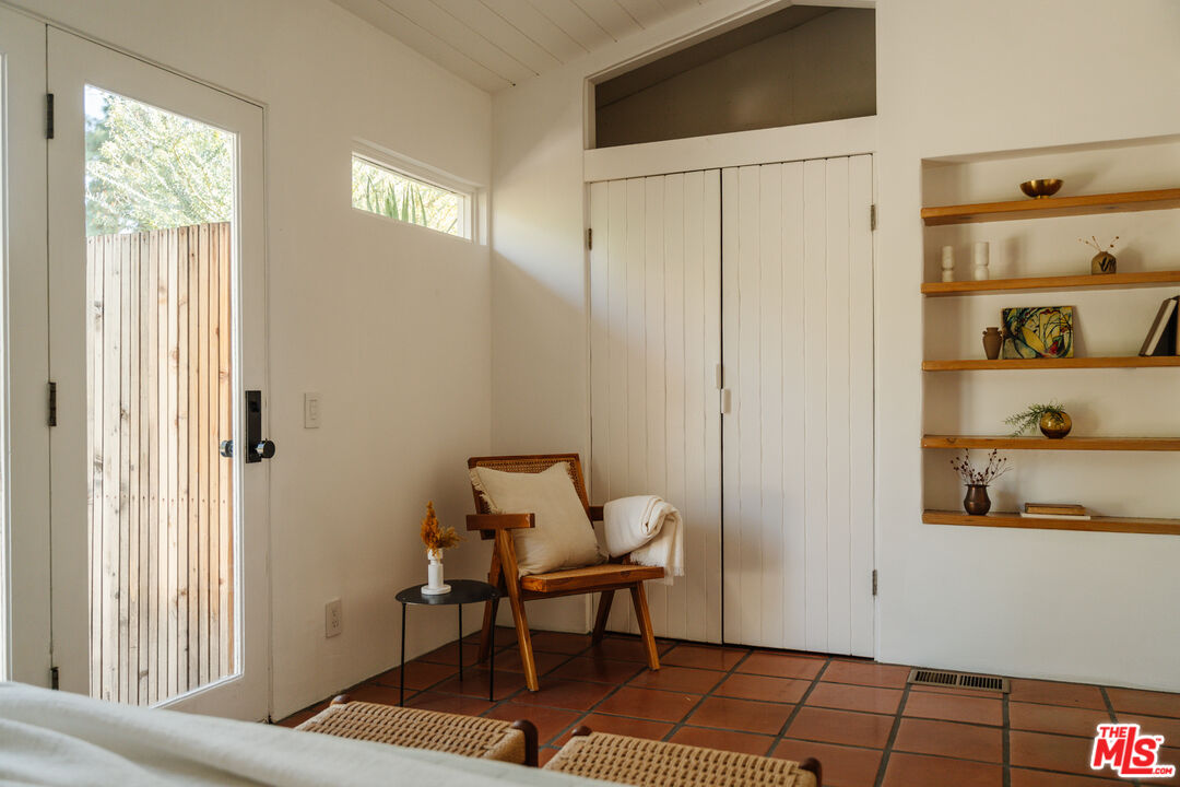 1711 Sargent Pl