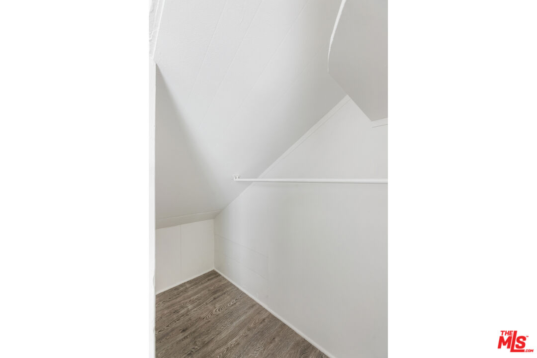 1159 N Fuller Ave Unit: B