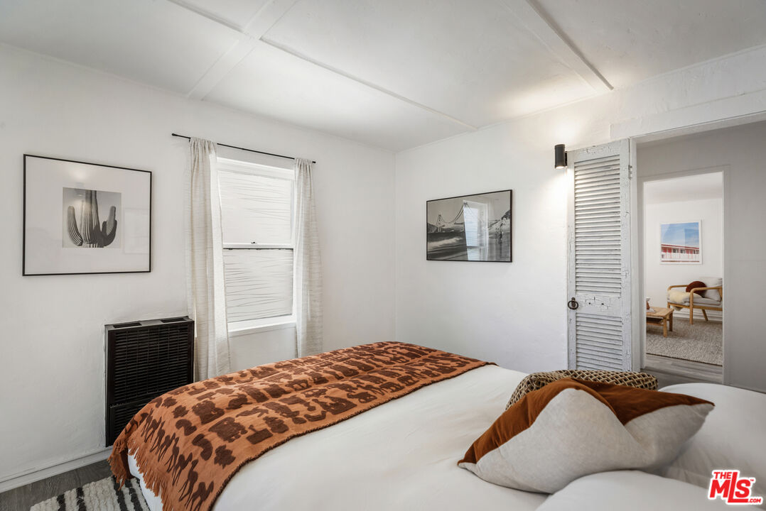 1159 N Fuller Ave Unit: B