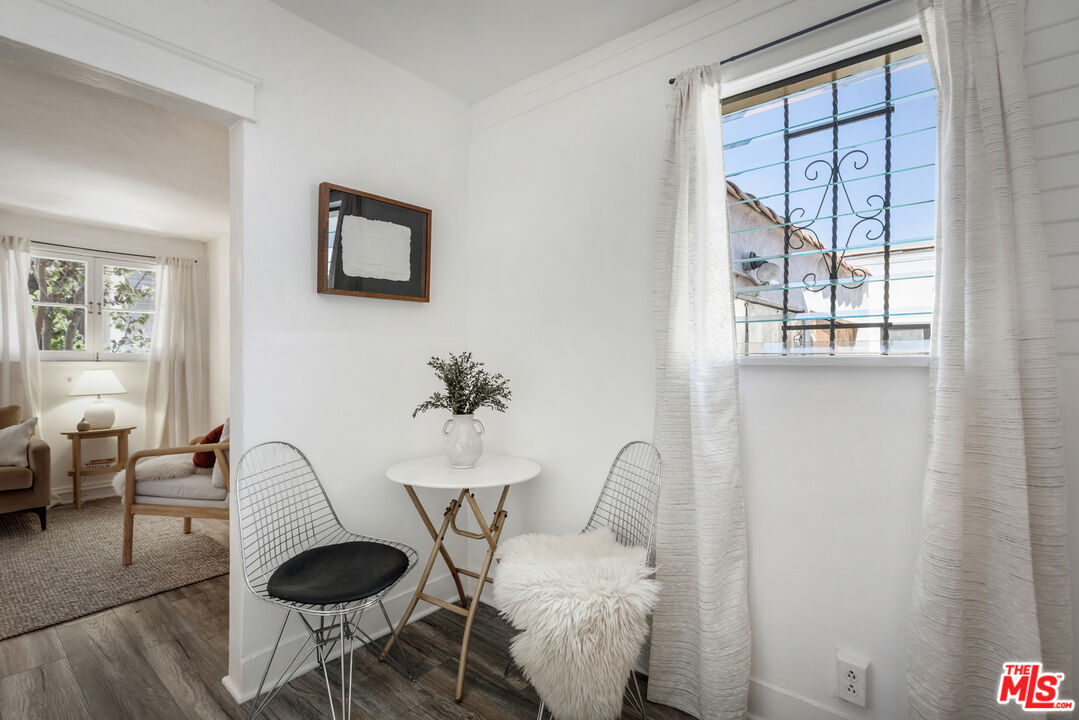 1159 N Fuller Ave Unit: B
