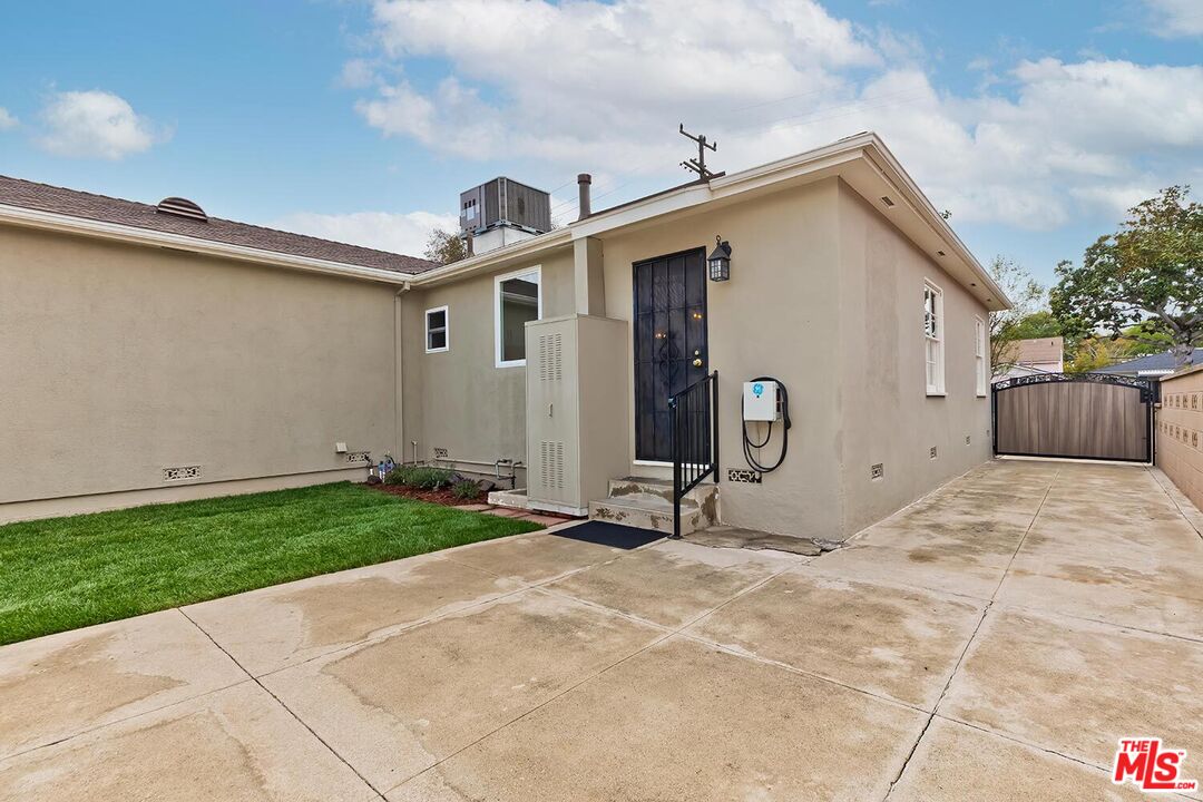 4082 Sawtelle Blvd