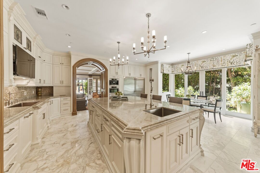 1008 Lexington Rd