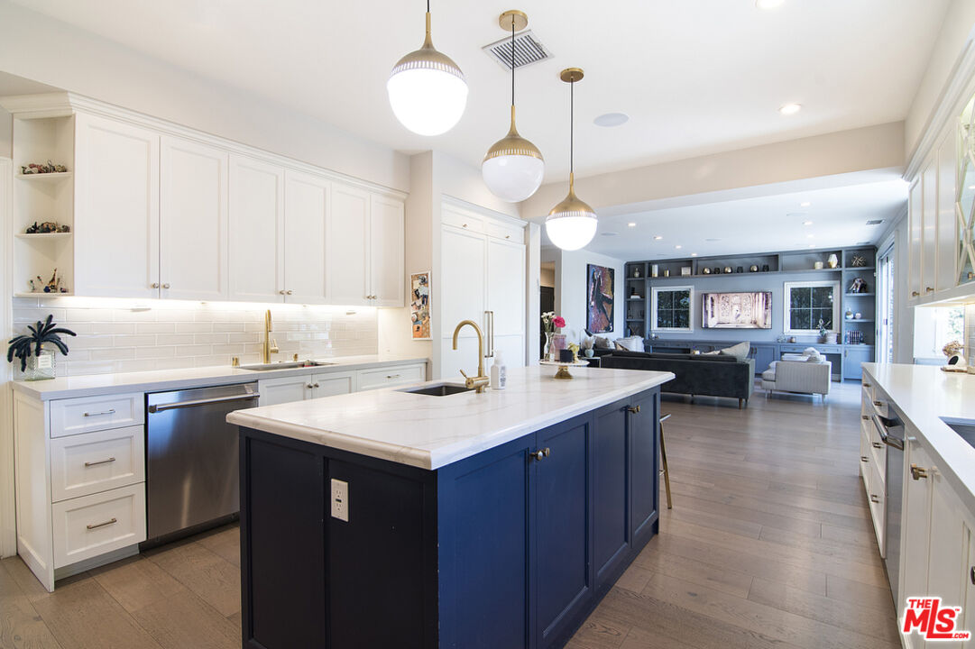 1942 Preuss Rd
