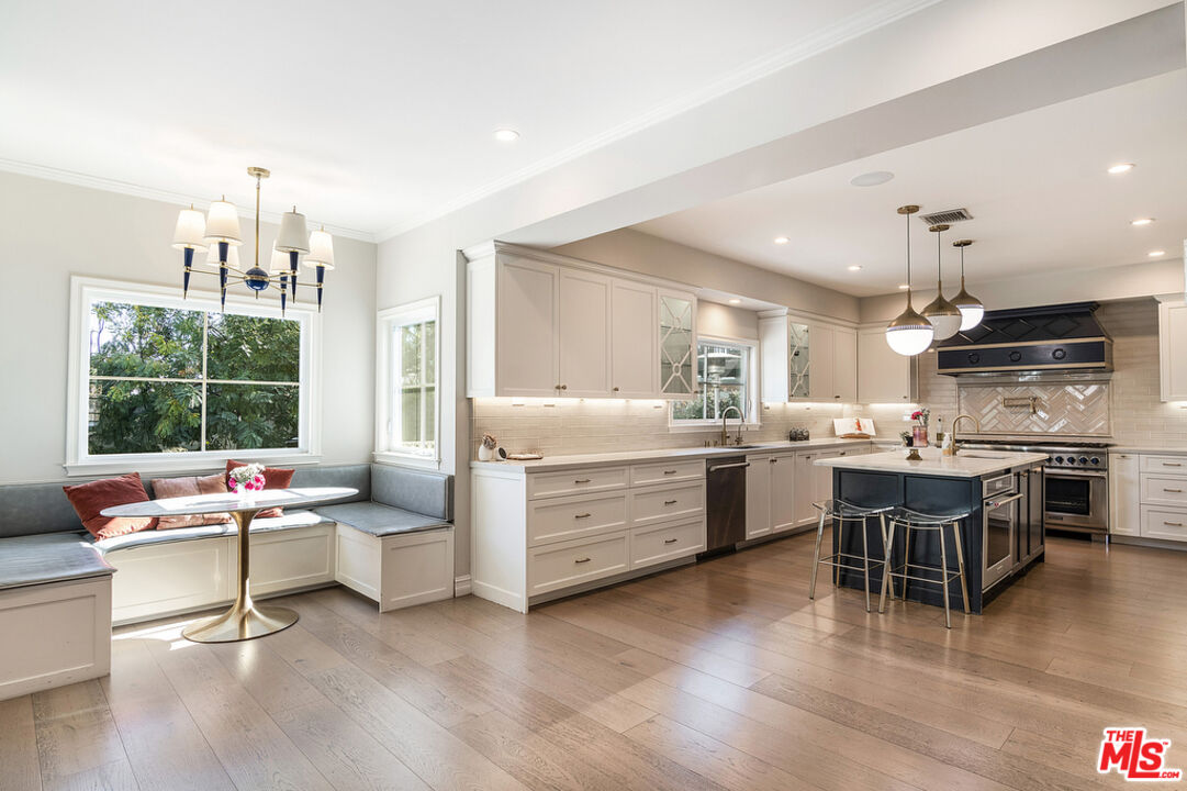 1942 Preuss Rd
