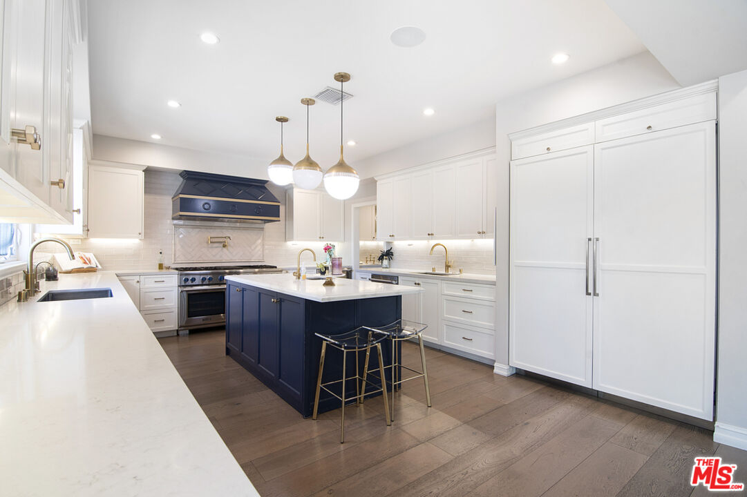 1942 Preuss Rd