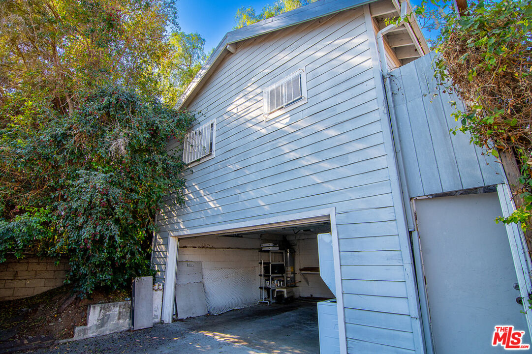 1942 Preuss Rd