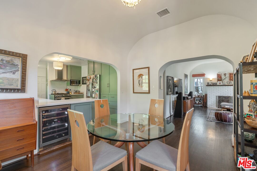 1836 W Silver Lake Dr