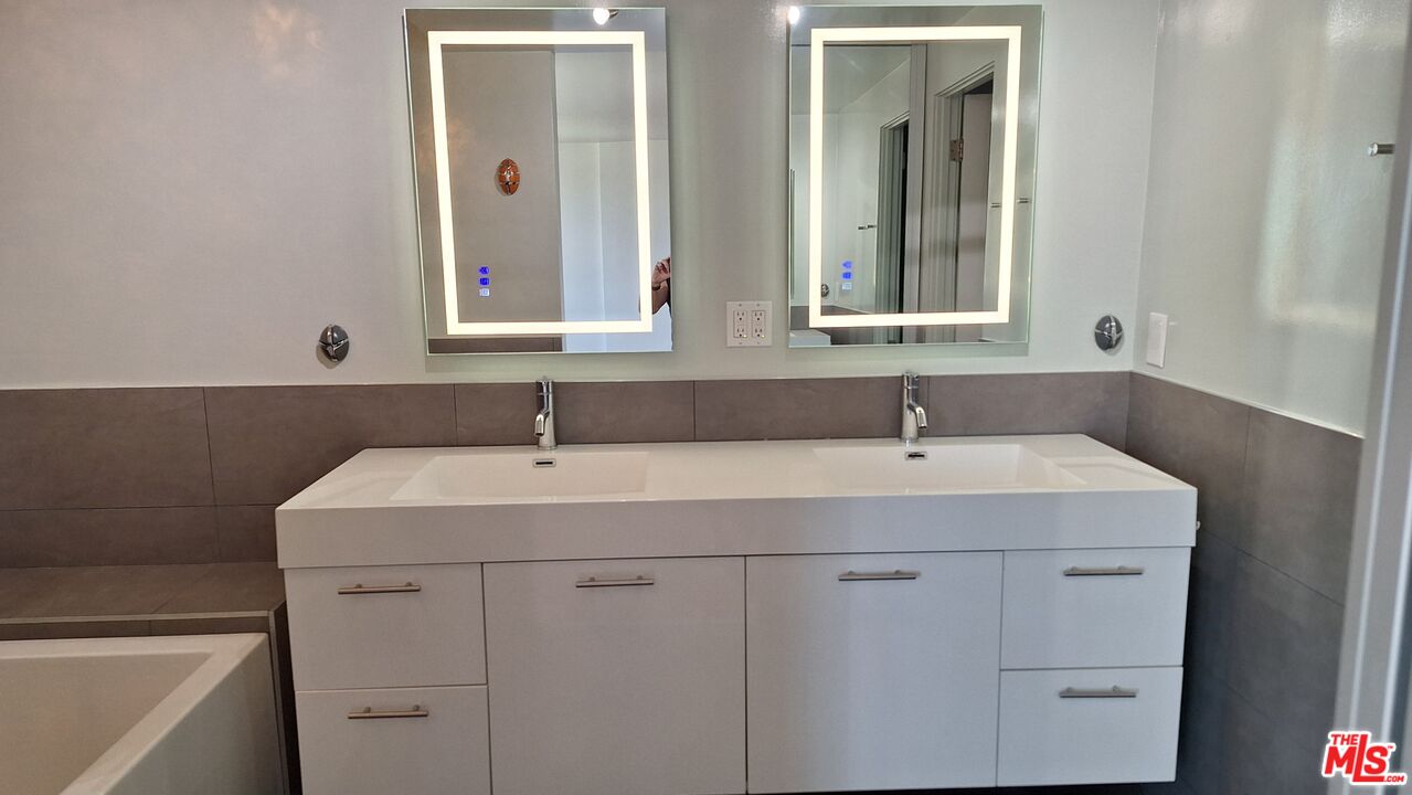 4751 La Villa Marina Unit: G