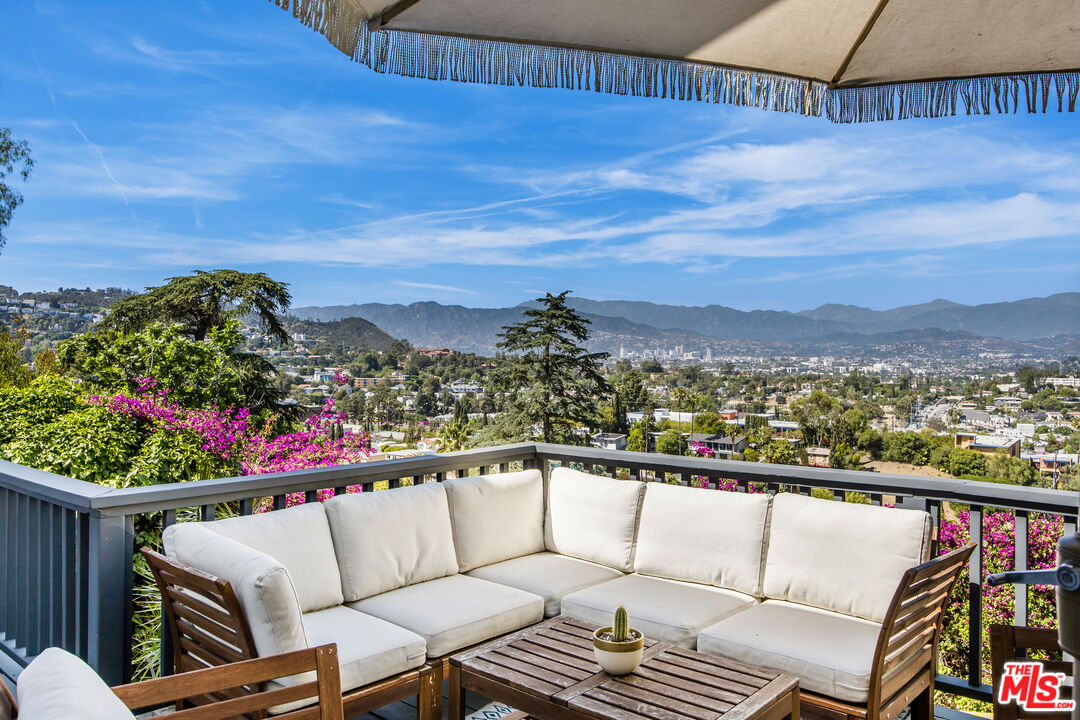 2330 Ronda Vista Dr