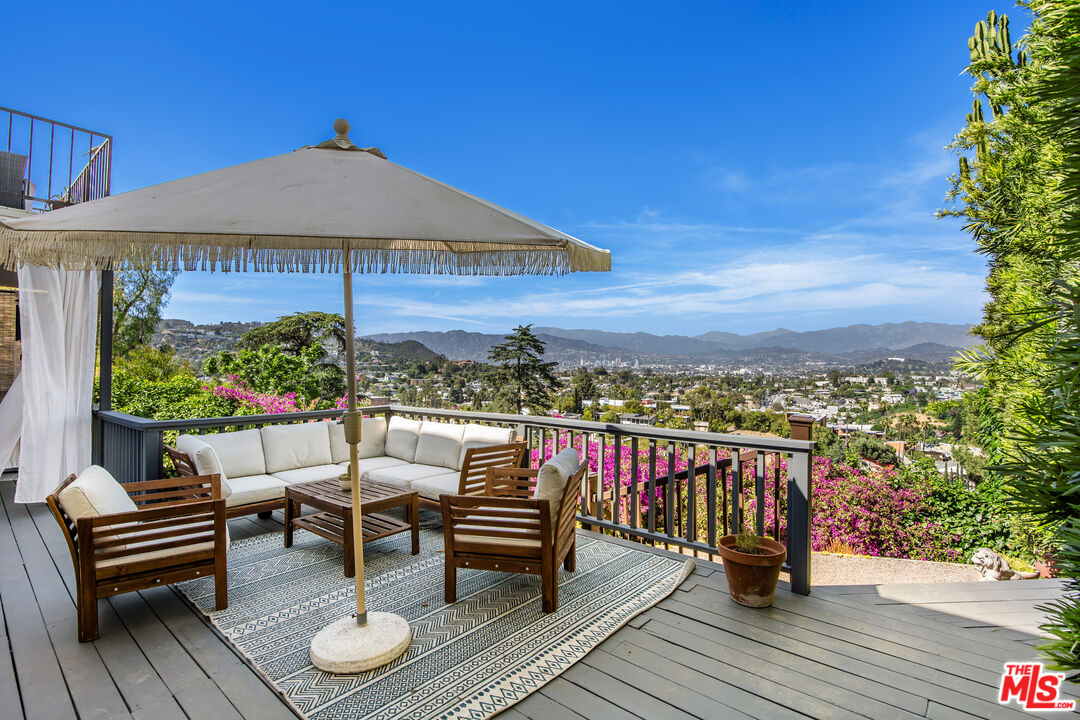 2330 Ronda Vista Dr