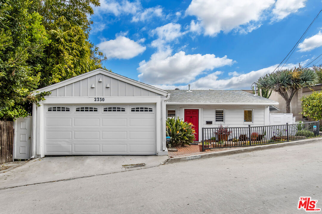 2330 Ronda Vista Dr