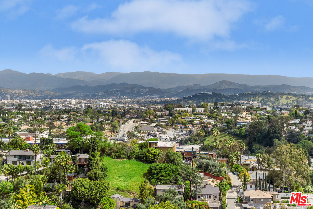 2330 Ronda Vista Dr
