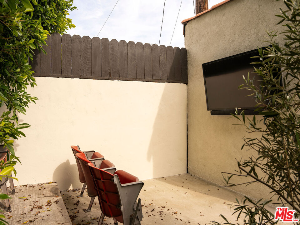 1444 S Sierra Bonita Ave