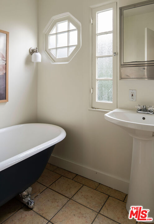 1444 S Sierra Bonita Ave