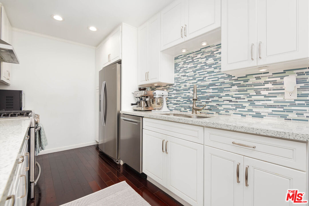 1328 18th St Unit: 4