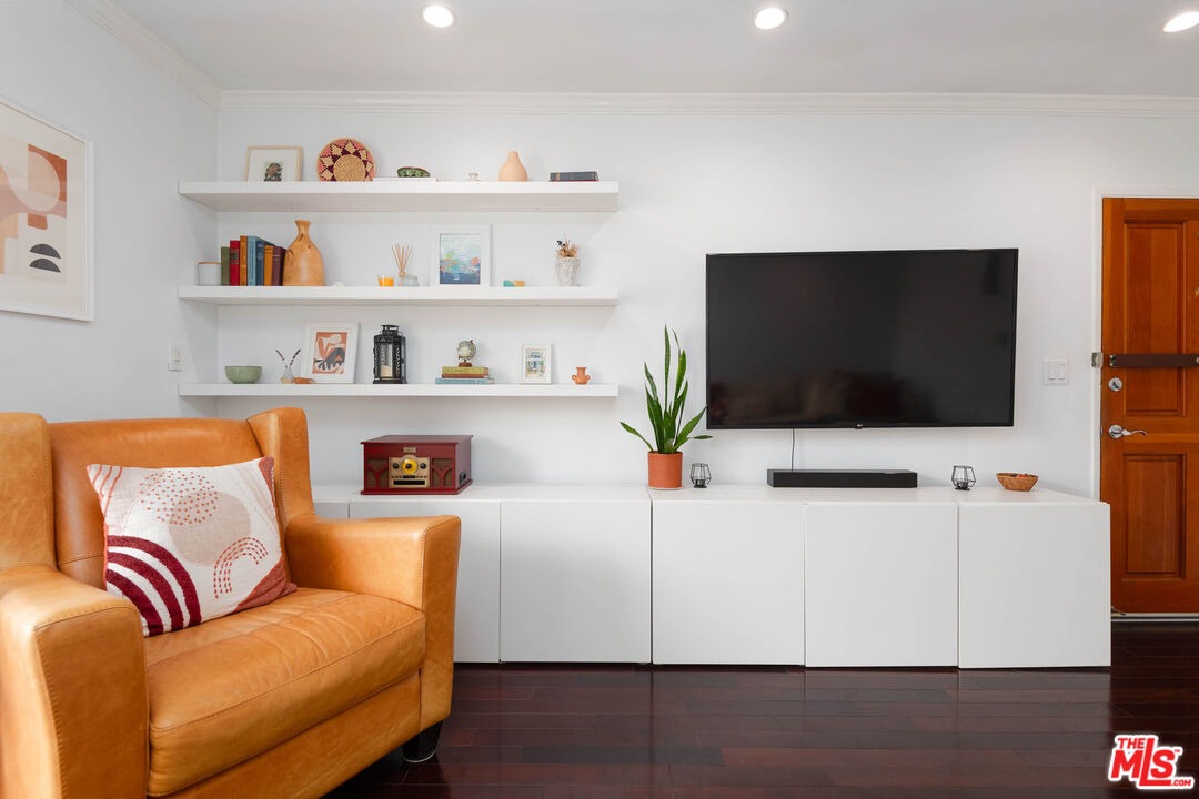 1328 18th St Unit: 4