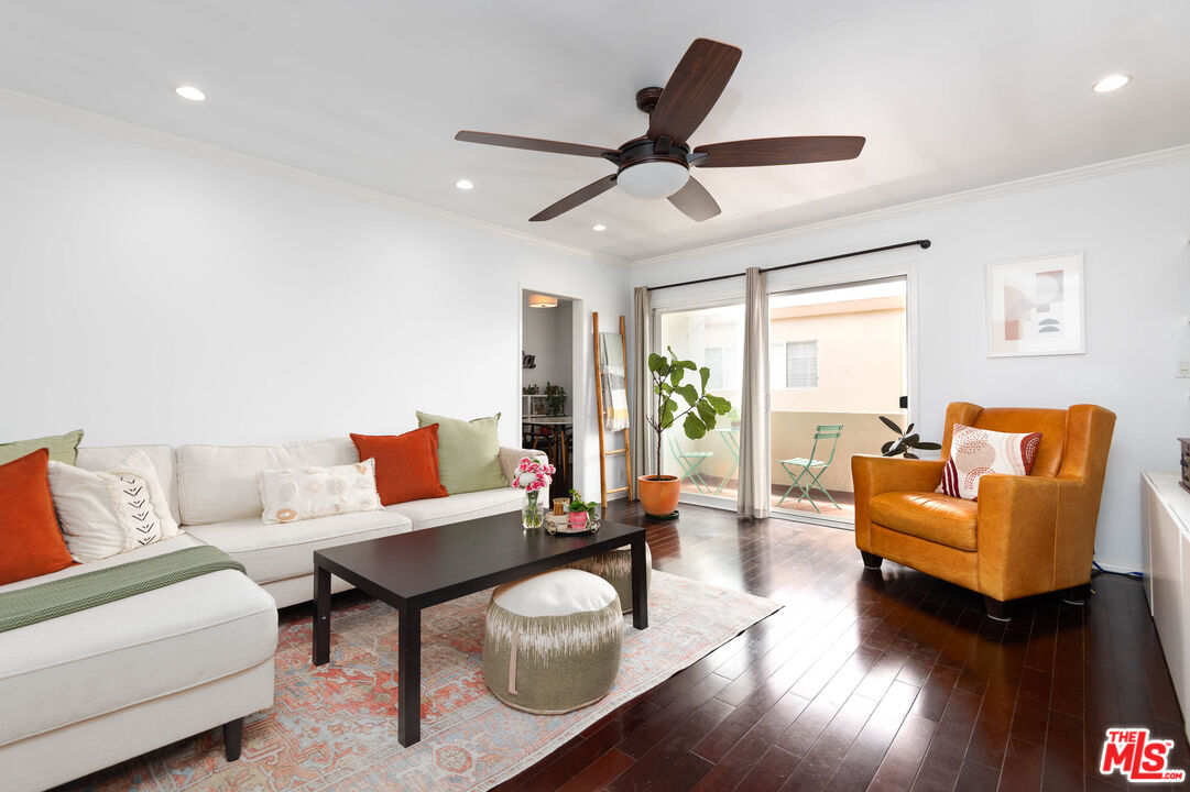 1328 18th St Unit: 4