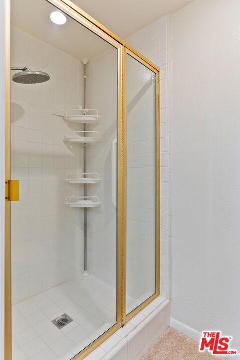 1201 S Roxbury Dr Unit: 107