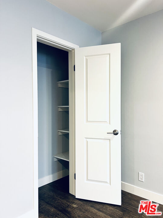 1136 SPAZIER AVE Unit: 2