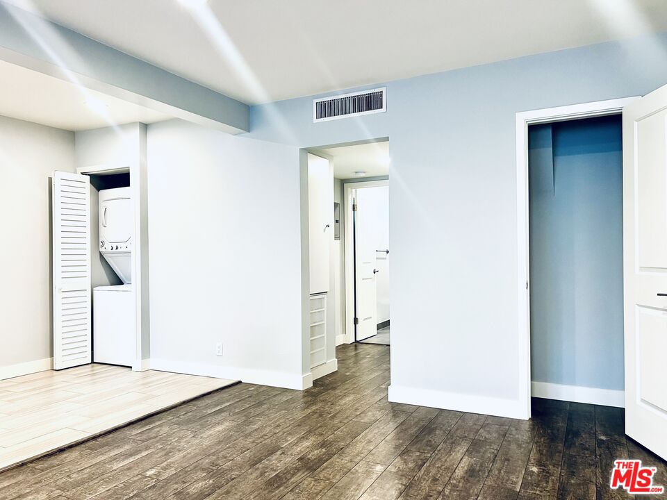 1136 SPAZIER AVE Unit: 2