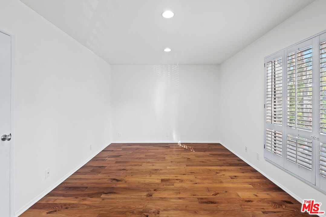 853 S Le Doux Rd Unit: 104