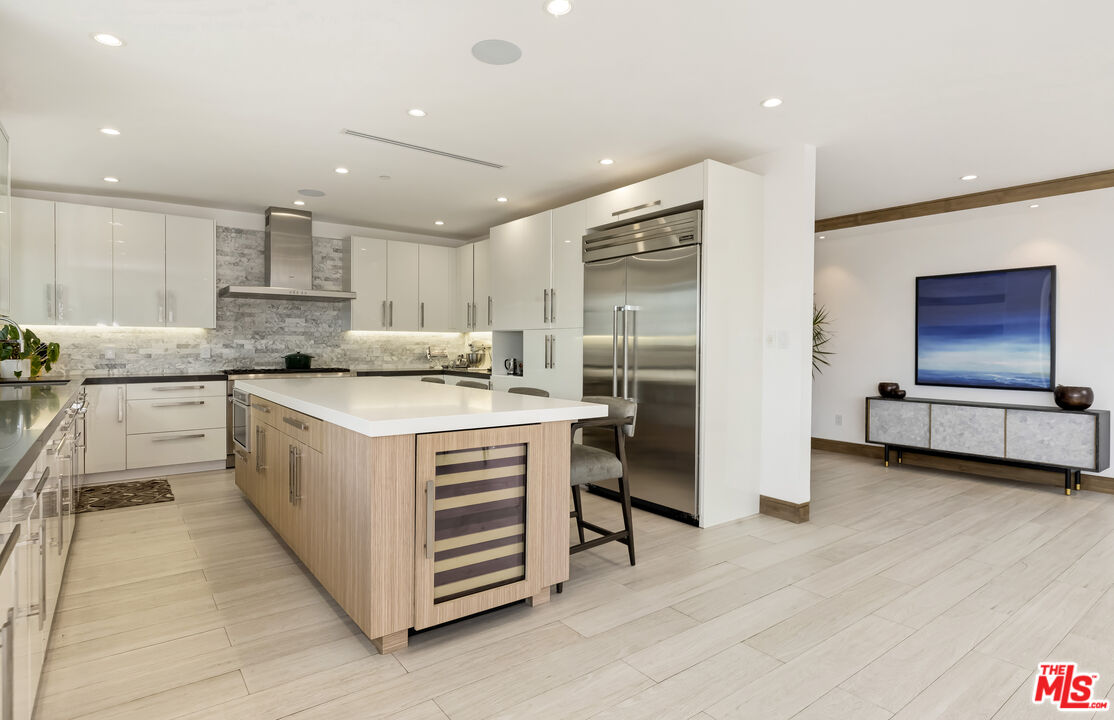 1332 El Hito Cir