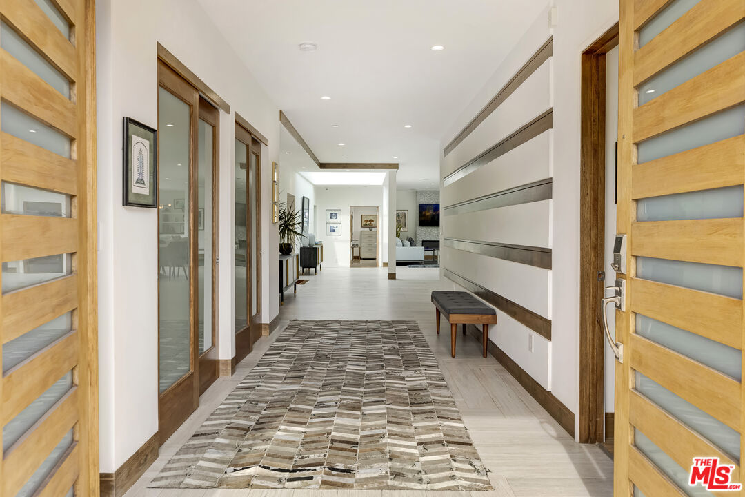 1332 El Hito Cir