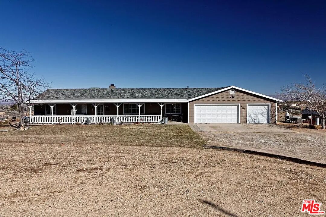 8125 Centola Rd