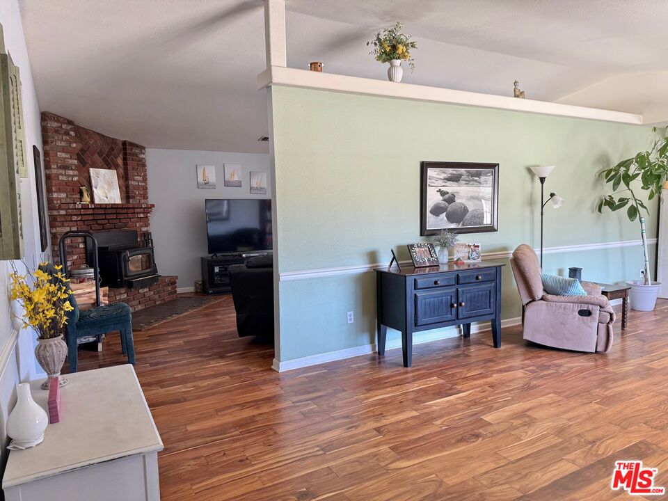8125 Centola Rd