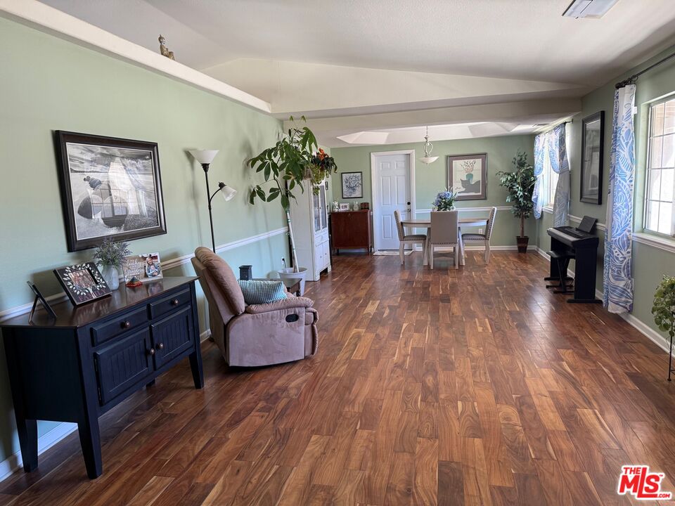 8125 Centola Rd