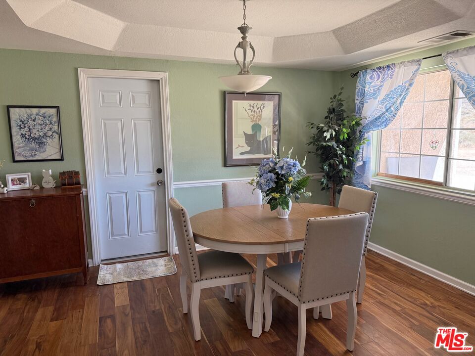 8125 Centola Rd