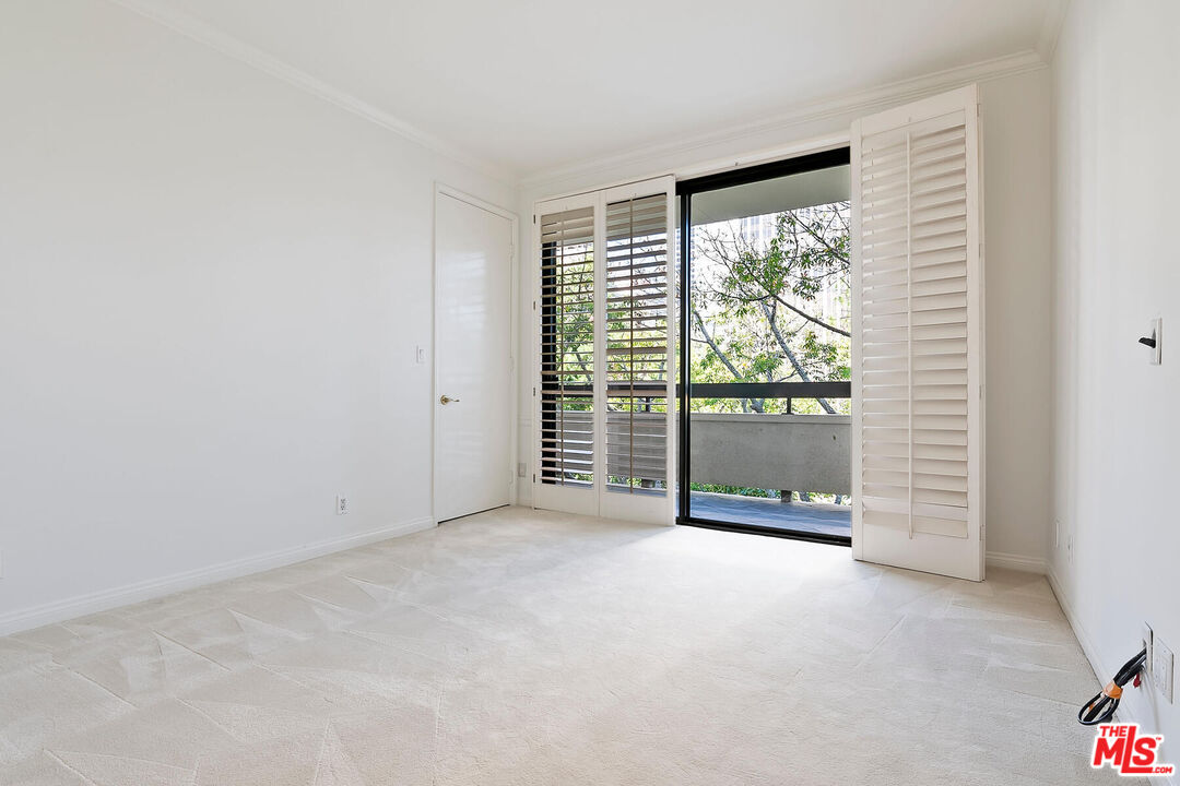 2132 Century Park Ln Unit: 304