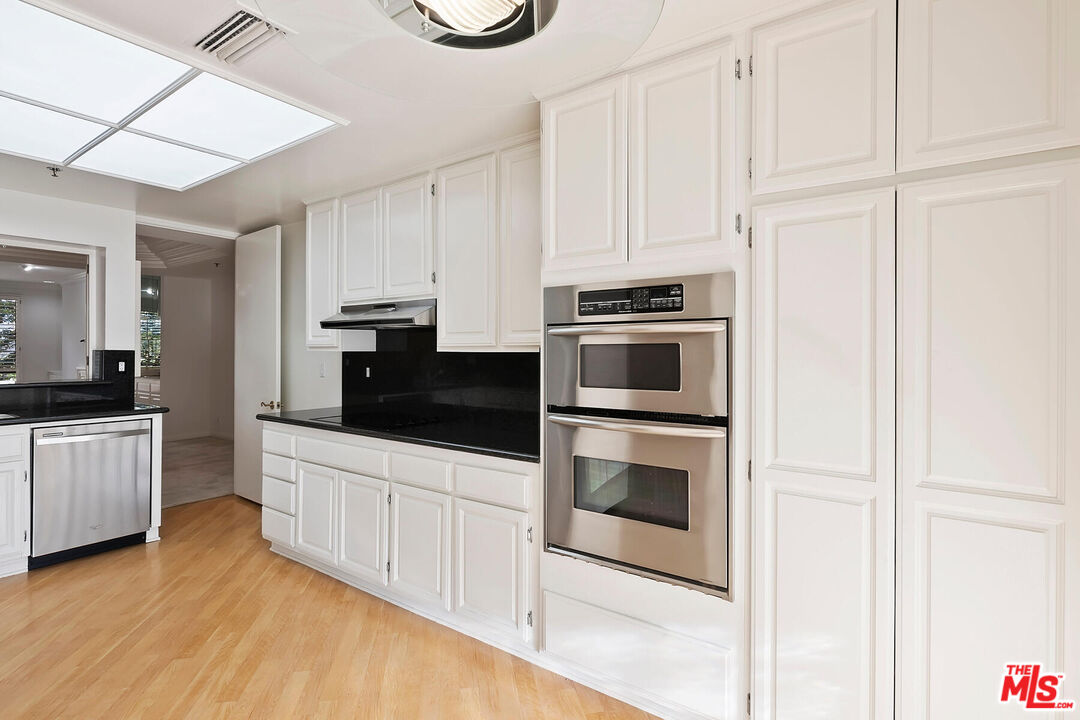2132 Century Park Ln Unit: 304