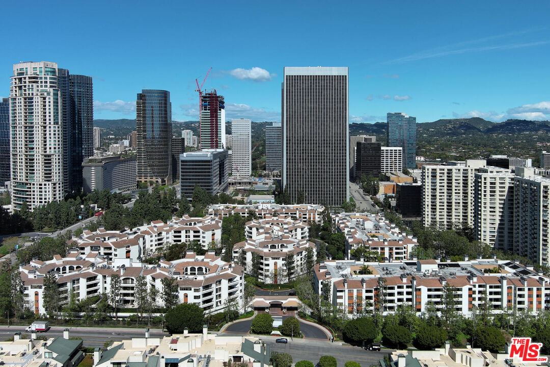 2132 Century Park Ln Unit: 304