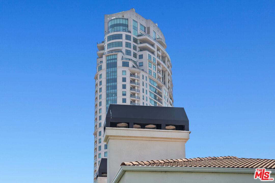 2132 Century Park Ln Unit: 304